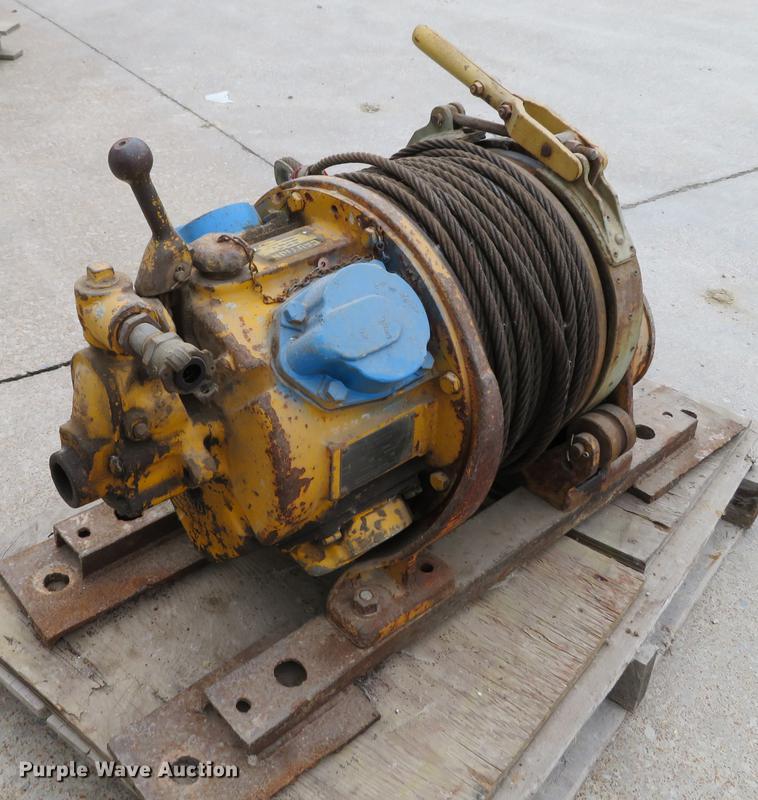 image for item EV9536 Ingersoll Rand HU40 Tugger air winch