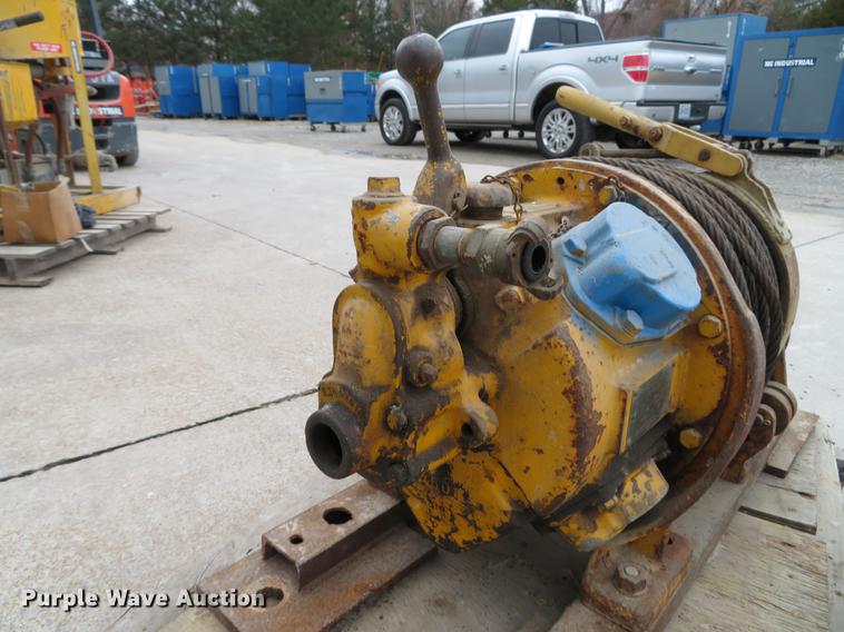 image for item EV9536 Ingersoll Rand HU40 Tugger air winch