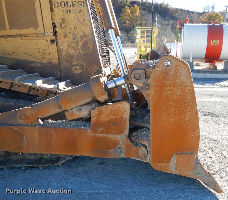 image for item EW9690 2001 Caterpillar D8R Series II dozer