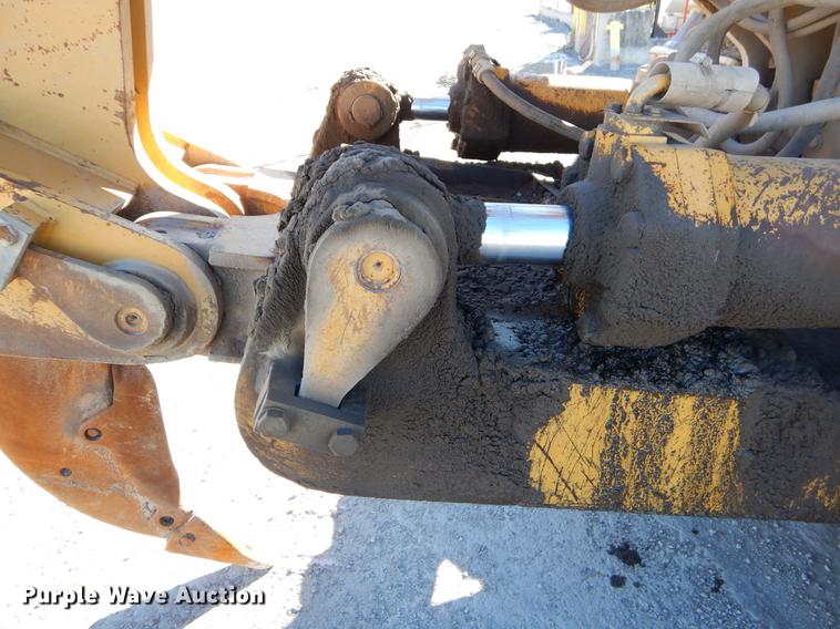 image for item EW9690 2001 Caterpillar D8R Series II dozer