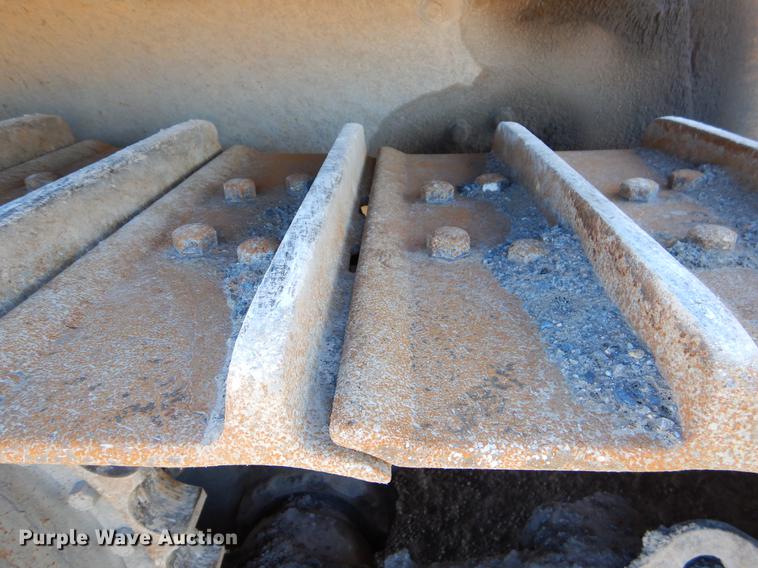 image for item EW9690 2001 Caterpillar D8R Series II dozer