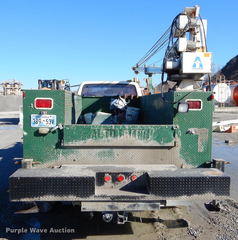 image for item EW9691 1998 Ford F700 service truck with crane