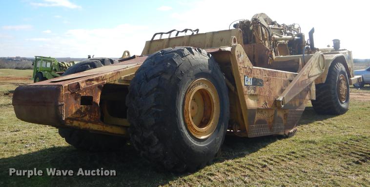 image for item EW9709 Caterpillar 621B conventional scraper