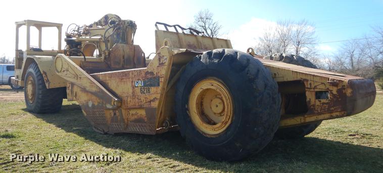 image for item EW9709 Caterpillar 621B conventional scraper