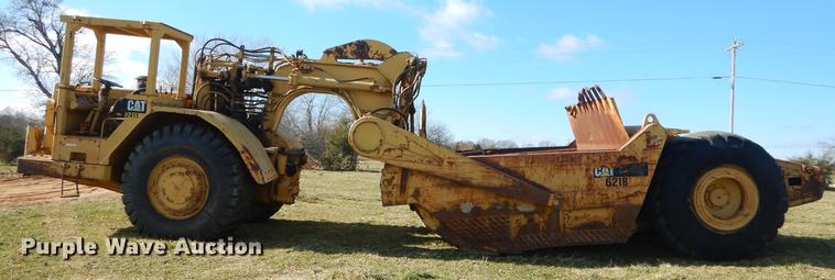 image for item EW9709 Caterpillar 621B conventional scraper