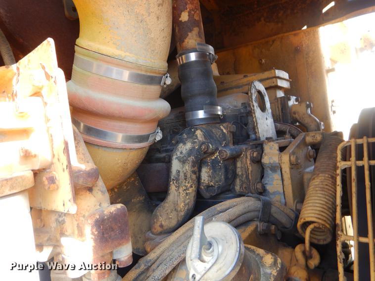 image for item EW9709 Caterpillar 621B conventional scraper