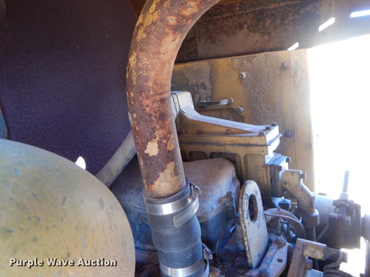 image for item EW9709 Caterpillar 621B conventional scraper