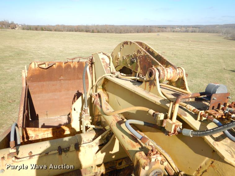 image for item EW9709 Caterpillar 621B conventional scraper