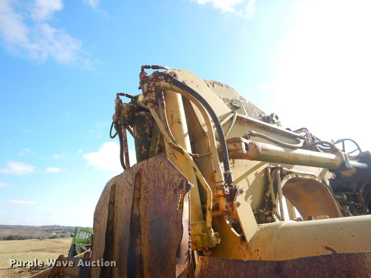 image for item EW9709 Caterpillar 621B conventional scraper