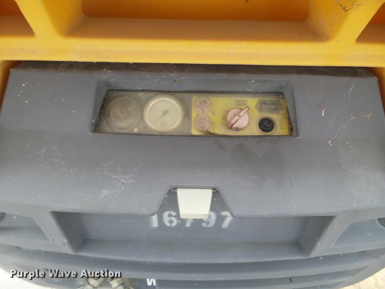 image for item EW9787 2007 Atlas Copco XAS185JD7 air compressor