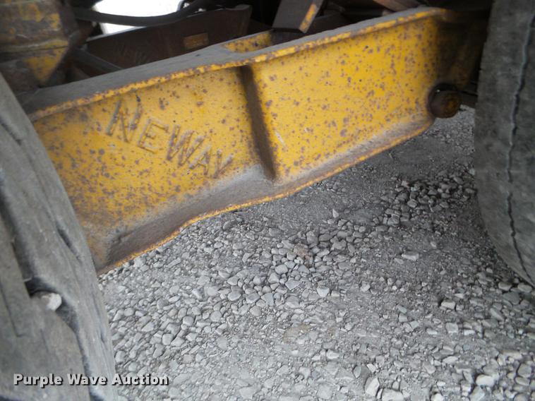 image for item EW9790 1970 Load Craft LDD3-40SFG lowboy equipment trailer