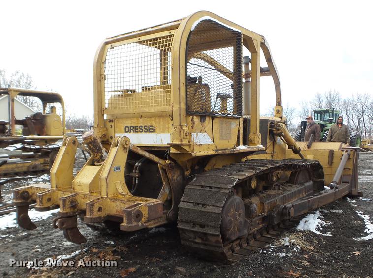 image for item EW9807 Dresser TD15C dozer