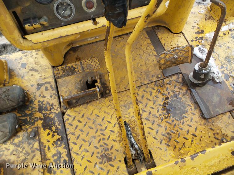 image for item EW9807 Dresser TD15C dozer