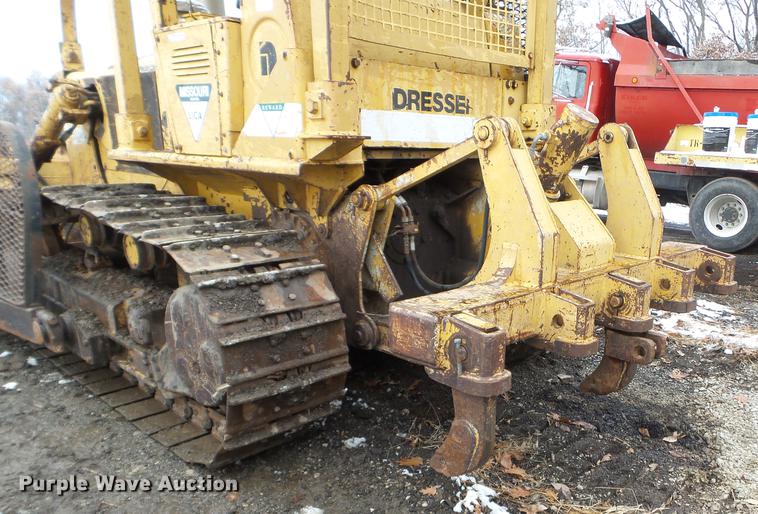 image for item EW9807 Dresser TD15C dozer