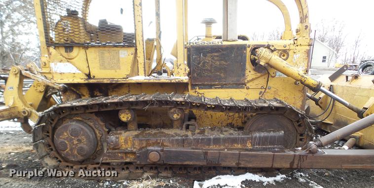 image for item EW9807 Dresser TD15C dozer