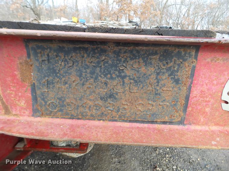 image for item EW9810 1983 Hyster tilt deck equipment trailer