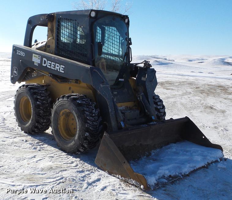 image for item EW9812 2011 John Deere 328D skid steer