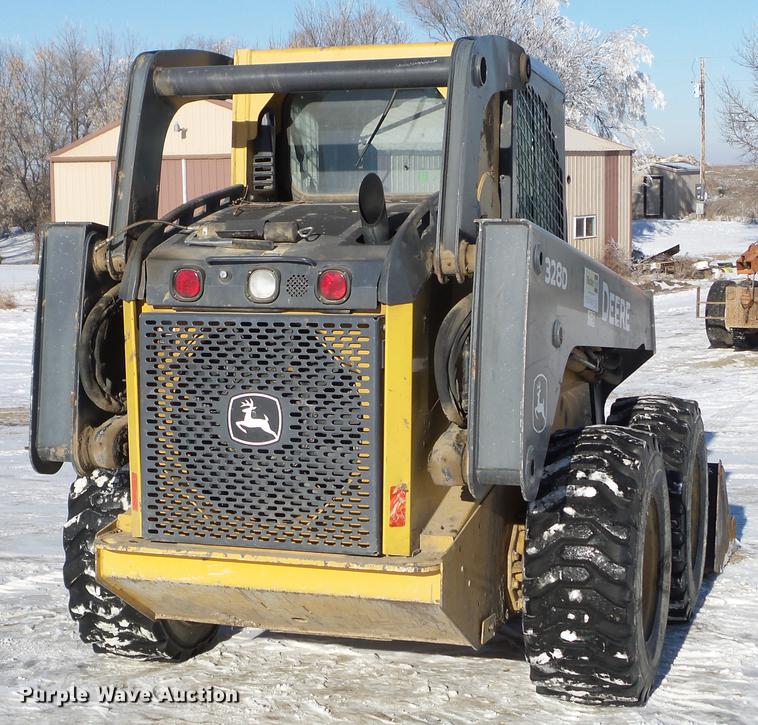 image for item EW9812 2011 John Deere 328D skid steer