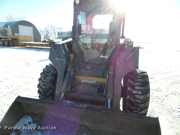 image for item EW9812 2011 John Deere 328D skid steer