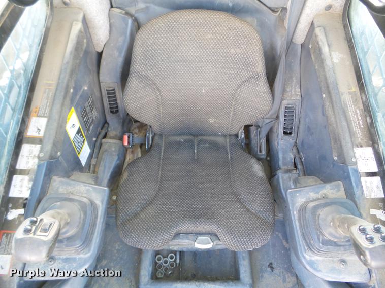 image for item EW9812 2011 John Deere 328D skid steer