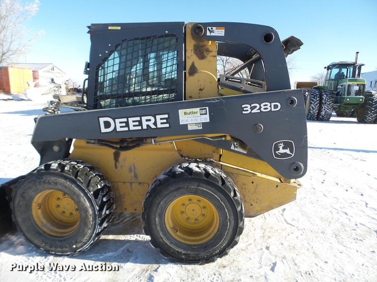 image for item EW9812 2011 John Deere 328D skid steer