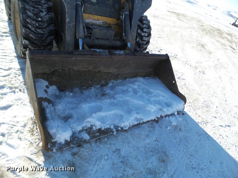 image for item EW9812 2011 John Deere 328D skid steer