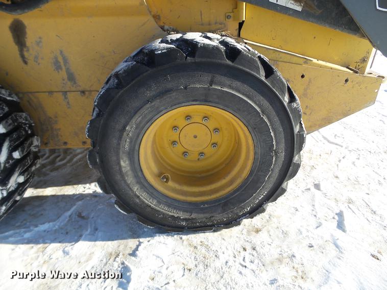 image for item EW9812 2011 John Deere 328D skid steer
