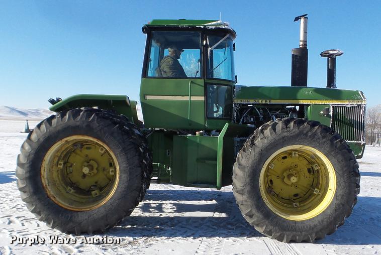 image for item EW9813 1976 John Deere 8630 4WD tractor