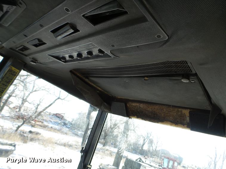 image for item EW9813 1976 John Deere 8630 4WD tractor