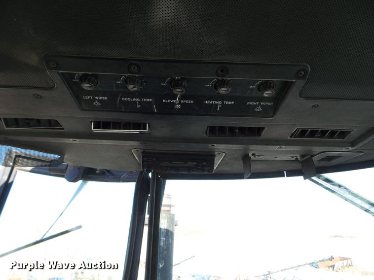 image for item EW9813 1976 John Deere 8630 4WD tractor