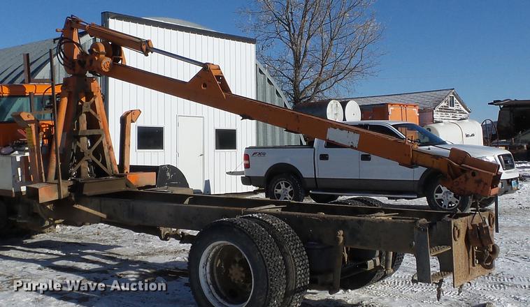 image for item EW9814 National Crane crane