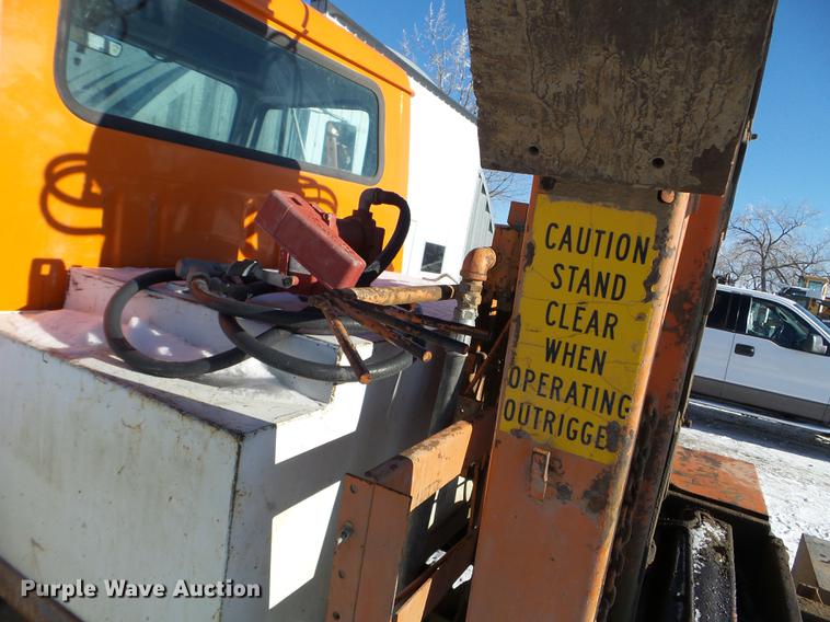 image for item EW9814 National Crane crane