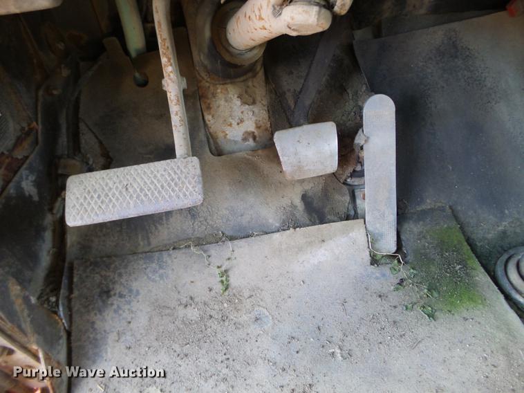 image for item EW9826 1973 White Construcktor septic truck