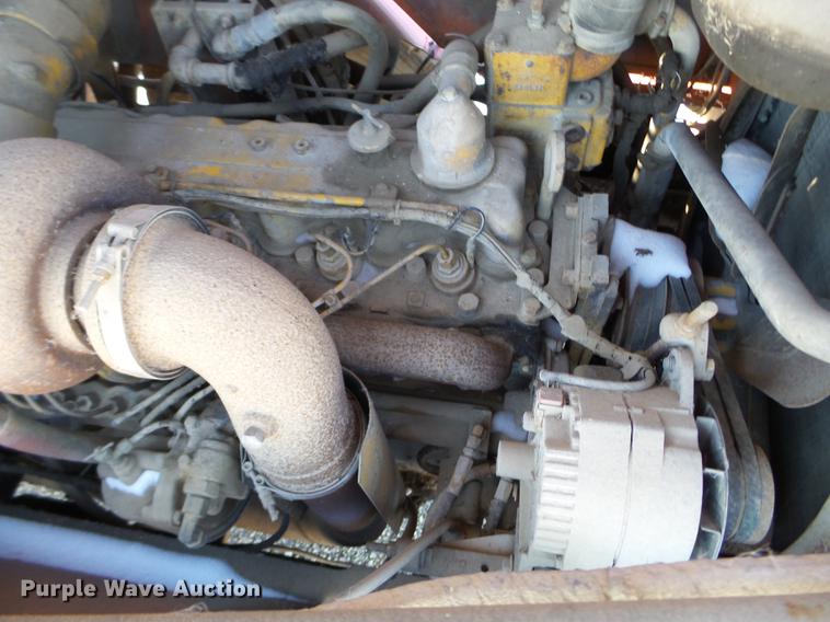 image for item EW9826 1973 White Construcktor septic truck