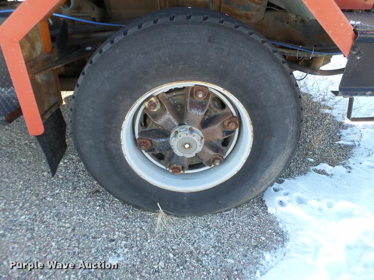 image for item EW9826 1973 White Construcktor septic truck