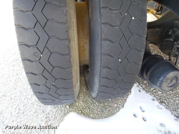 image for item EW9826 1973 White Construcktor septic truck