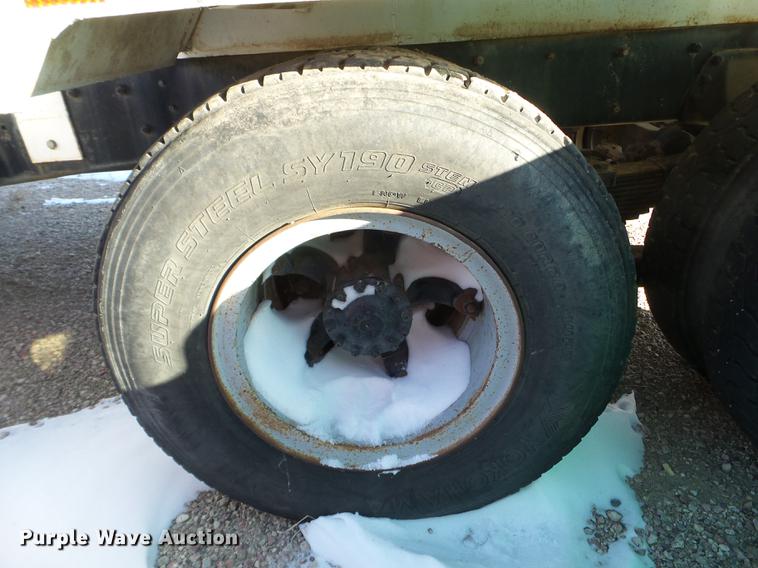 image for item EW9826 1973 White Construcktor septic truck