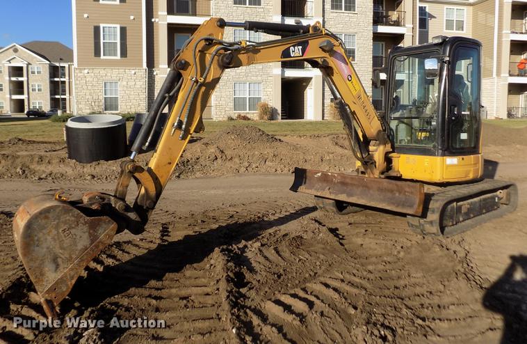 image for item FE9259 2008 Caterpillar 304C CR mini excavator