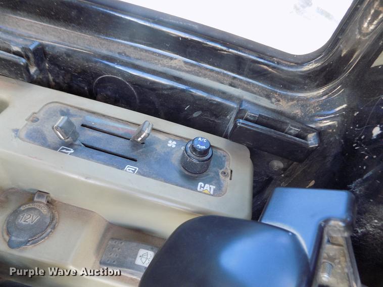 image for item FE9259 2008 Caterpillar 304C CR mini excavator