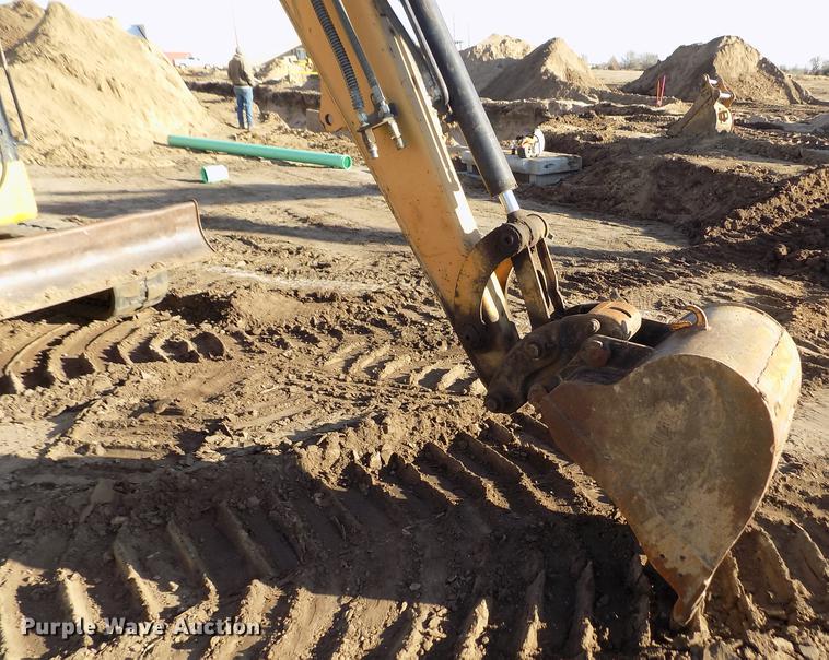 image for item FE9259 2008 Caterpillar 304C CR mini excavator