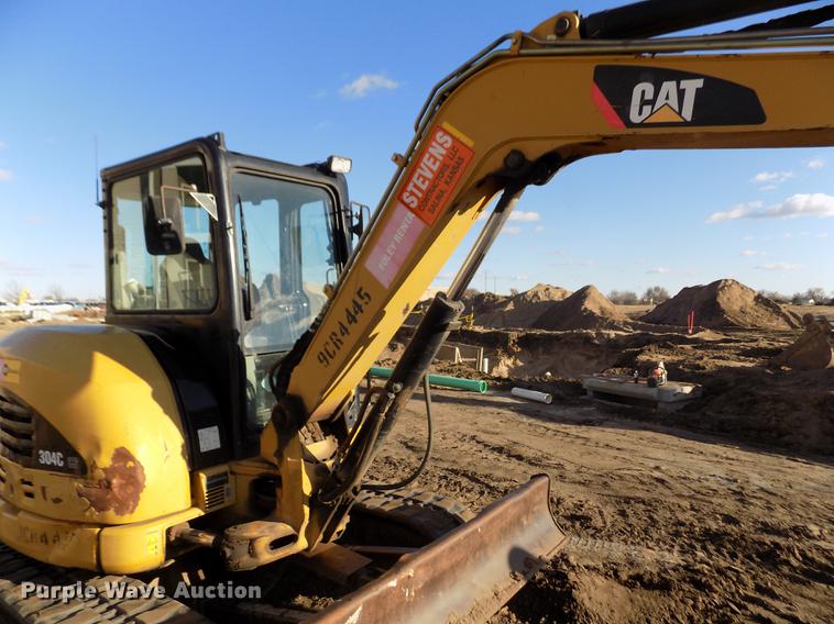 image for item FE9259 2008 Caterpillar 304C CR mini excavator