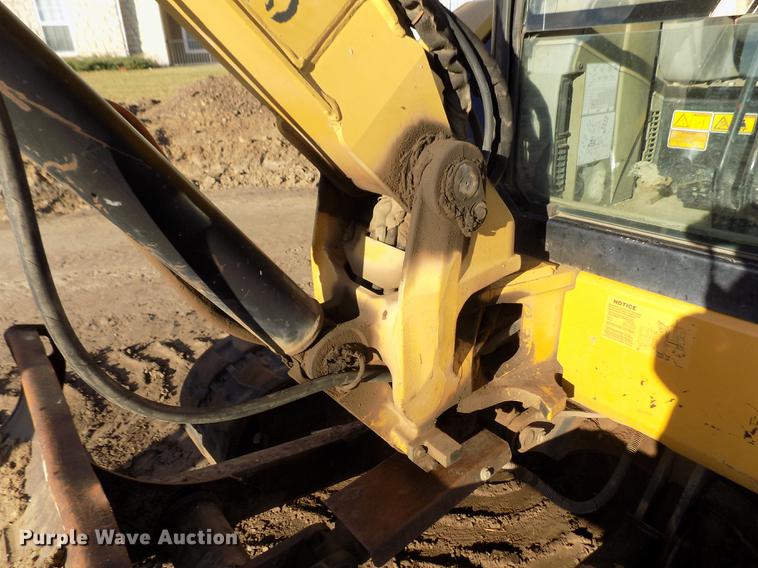 image for item FE9259 2008 Caterpillar 304C CR mini excavator