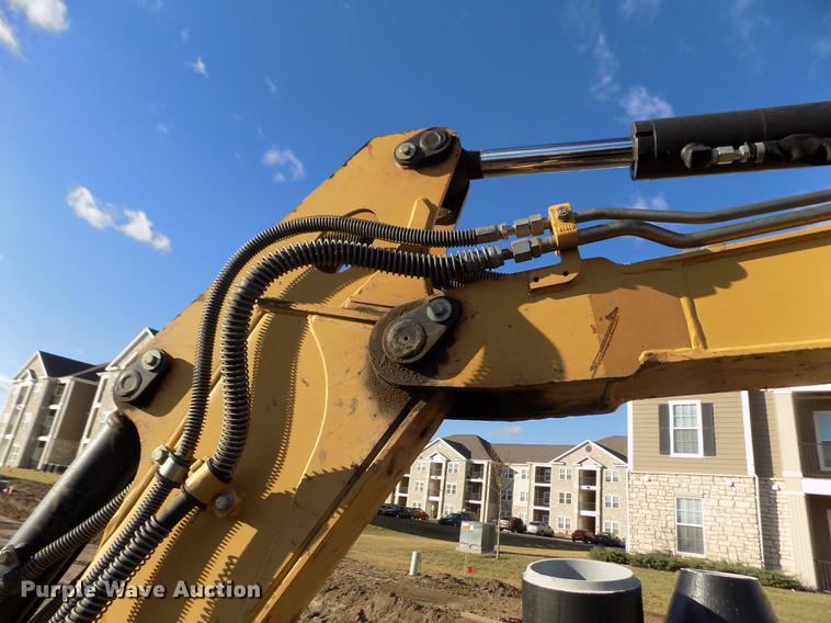 image for item FE9259 2008 Caterpillar 304C CR mini excavator