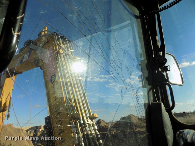 image for item FE9259 2008 Caterpillar 304C CR mini excavator