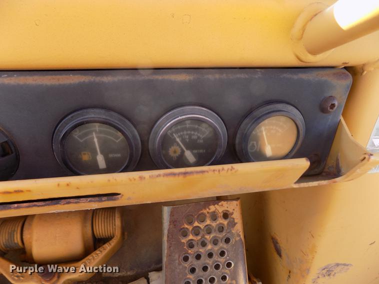 image for item FE9261 1996 Caterpillar 963B track loader