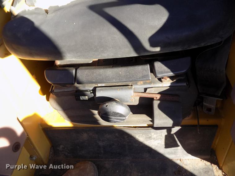 image for item FE9261 1996 Caterpillar 963B track loader