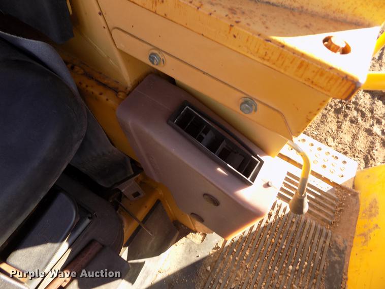 image for item FE9261 1996 Caterpillar 963B track loader