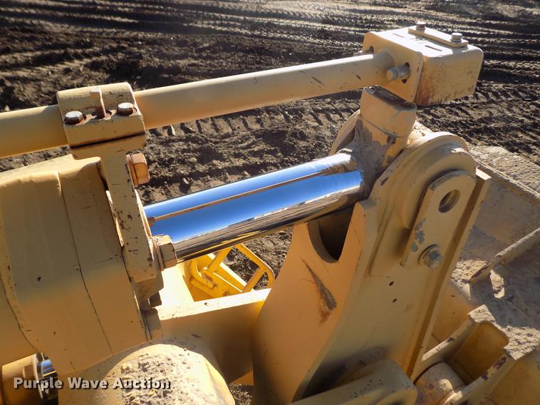 image for item FE9261 1996 Caterpillar 963B track loader