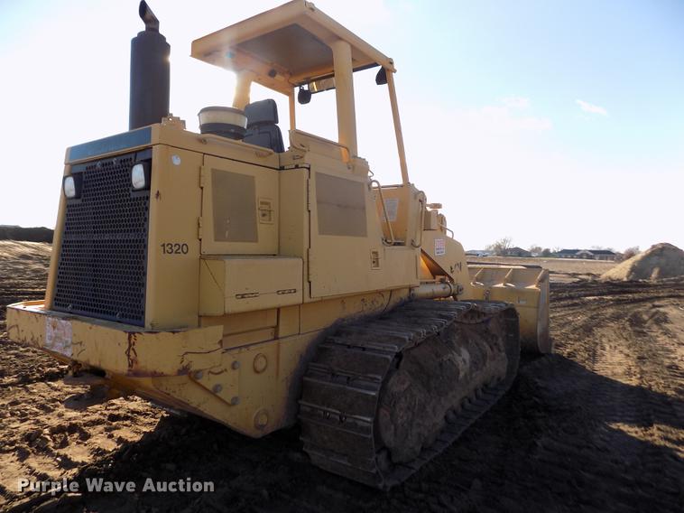 image for item FE9261 1996 Caterpillar 963B track loader