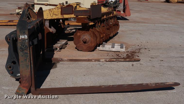 image for item FE9547 JRB 624H quick attach pallet forks